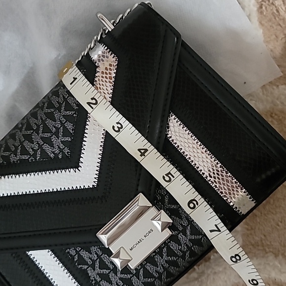 Michael Kors Whitney Shoulder/Crossbody - Picture 8 of 9